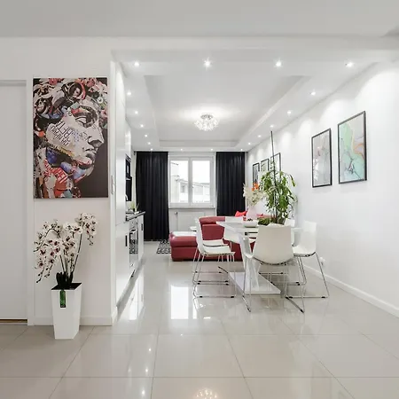 Spacious Апартаменти *